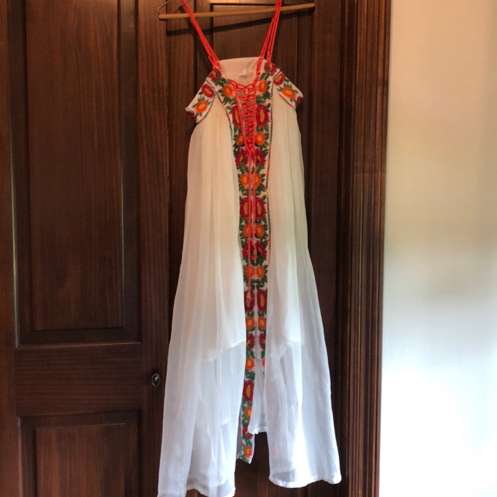 Gorgeous float summer midi-dress